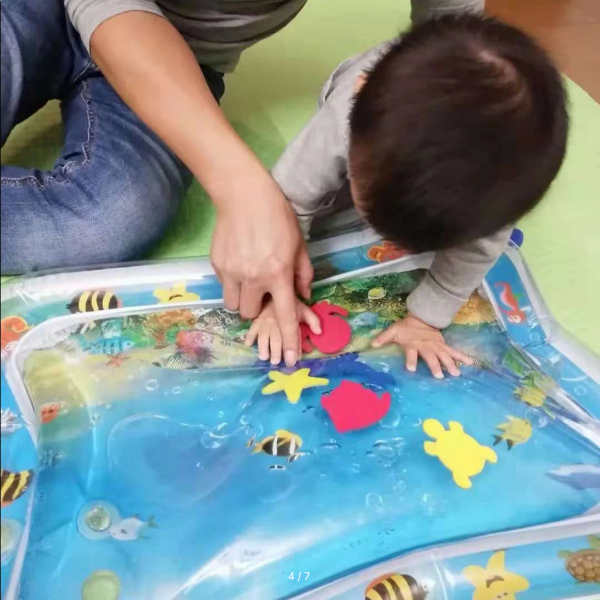Children's inflatable mat for toddlers